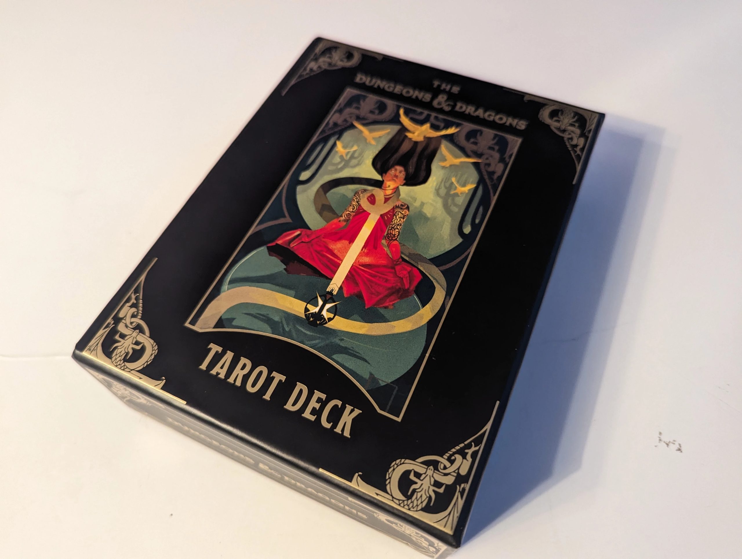 Dungoens and Draogns Tarot Deck Box